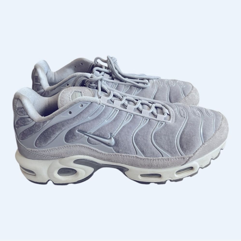 Nike Gray Sneakers